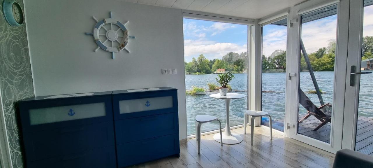 Apartment Hausboat Vlnka