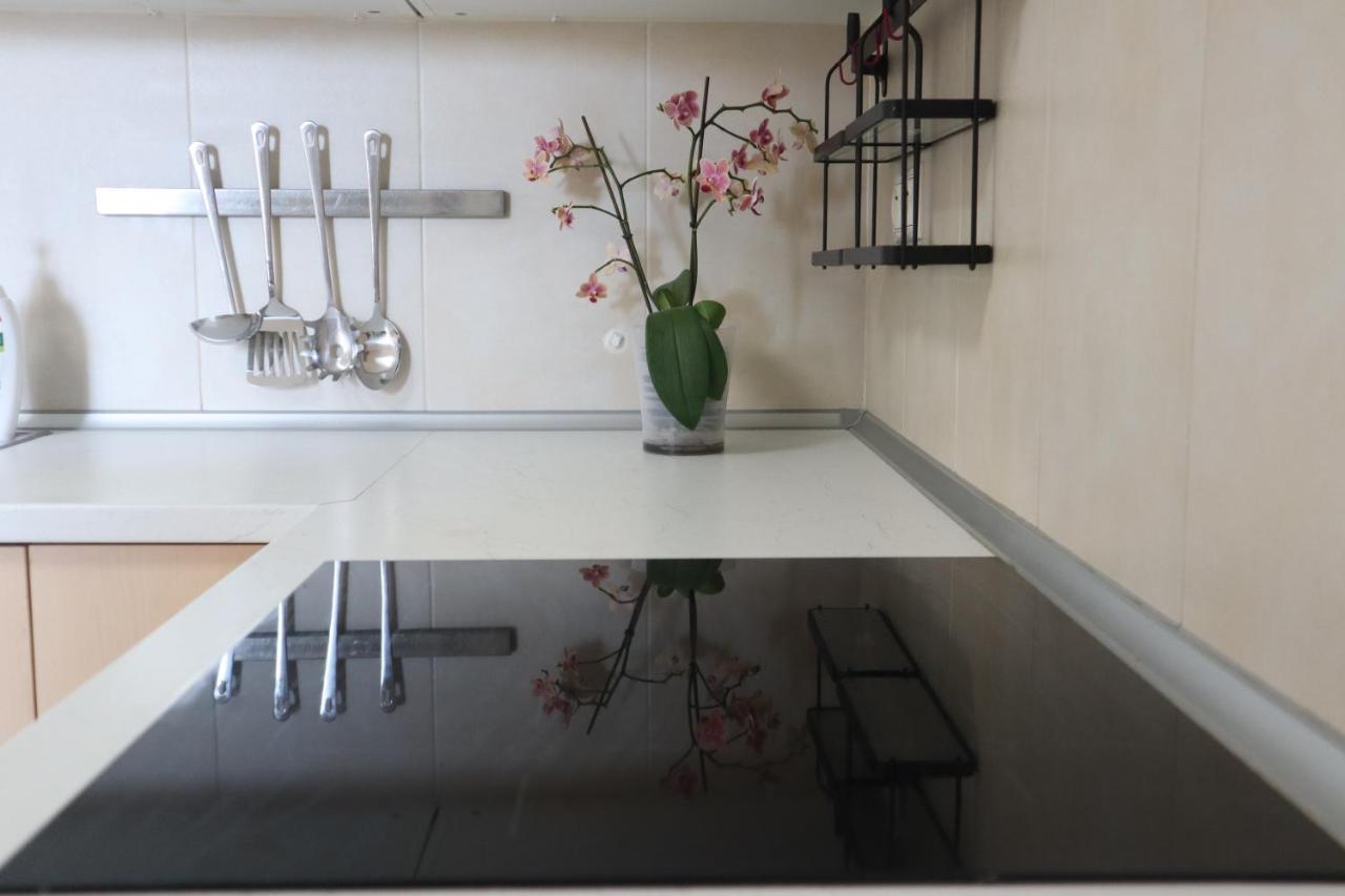 Apartment Center 2 Bedroom A/c
