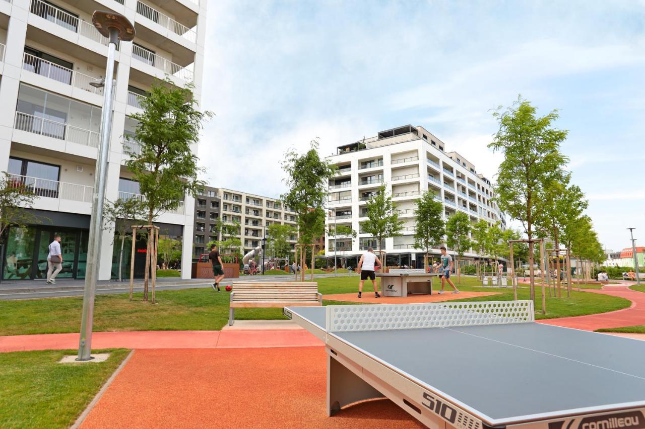 Modern Near The Centre Urban Apartment *
