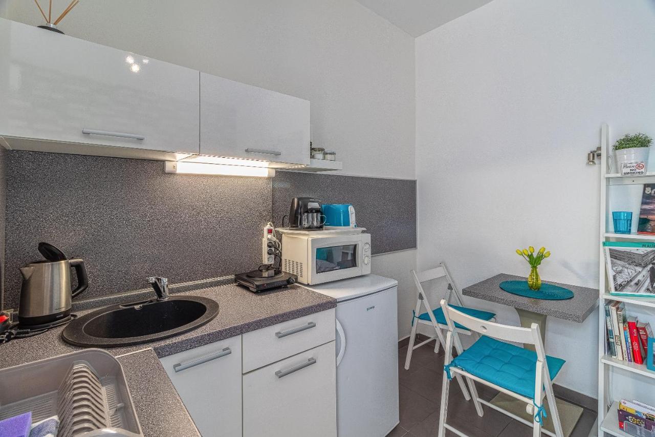 -apartment Near The Center With A Balcony Apartment