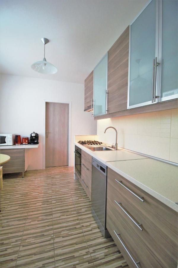 Alloggio in famiglia Cozy, Bright With Free Parking Bratislava