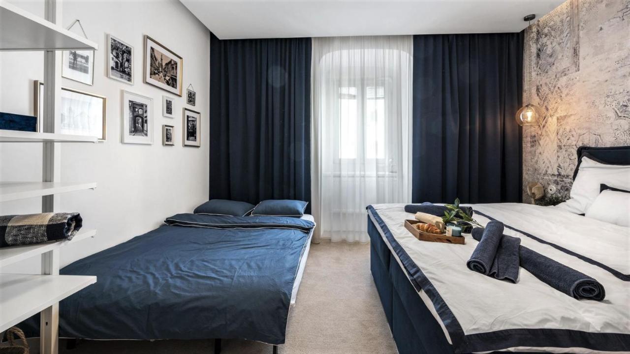 New Design & High Standard From 16th Century In Old Town-free Parking *