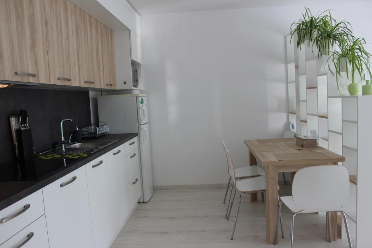 Leo Free Parking!!! Apartment
