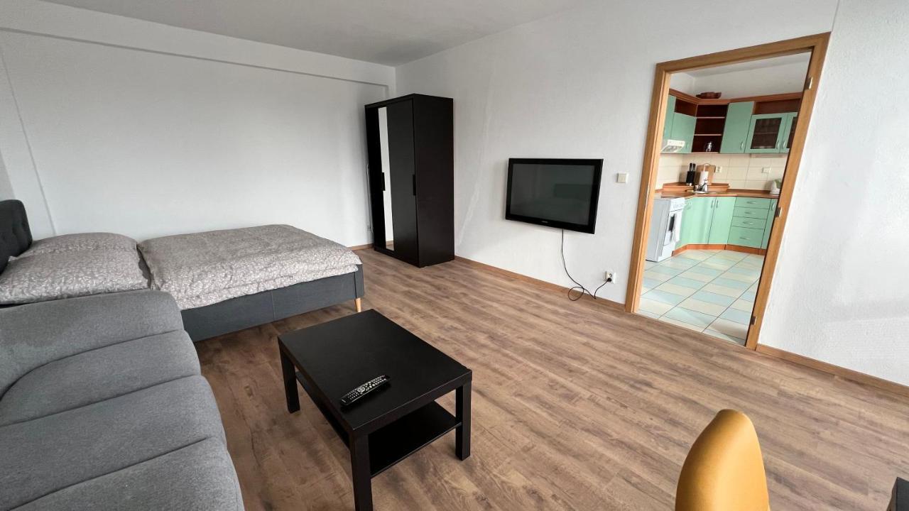 1 With Balcony, Dolezalova Street