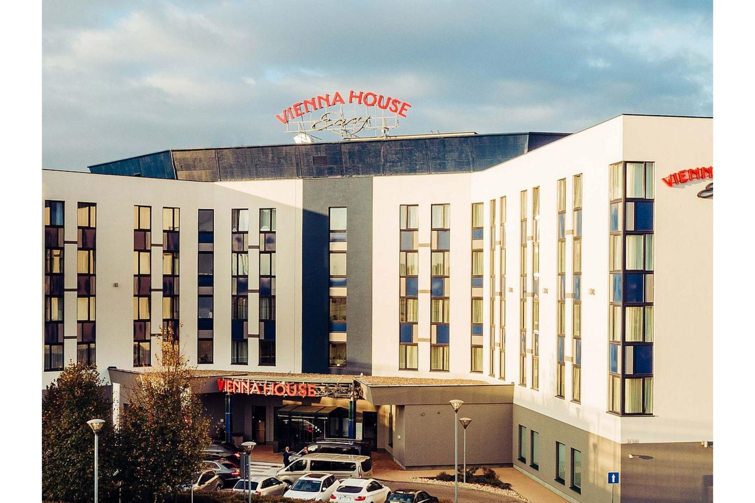 Vienna House Easy By Wyndham 3*