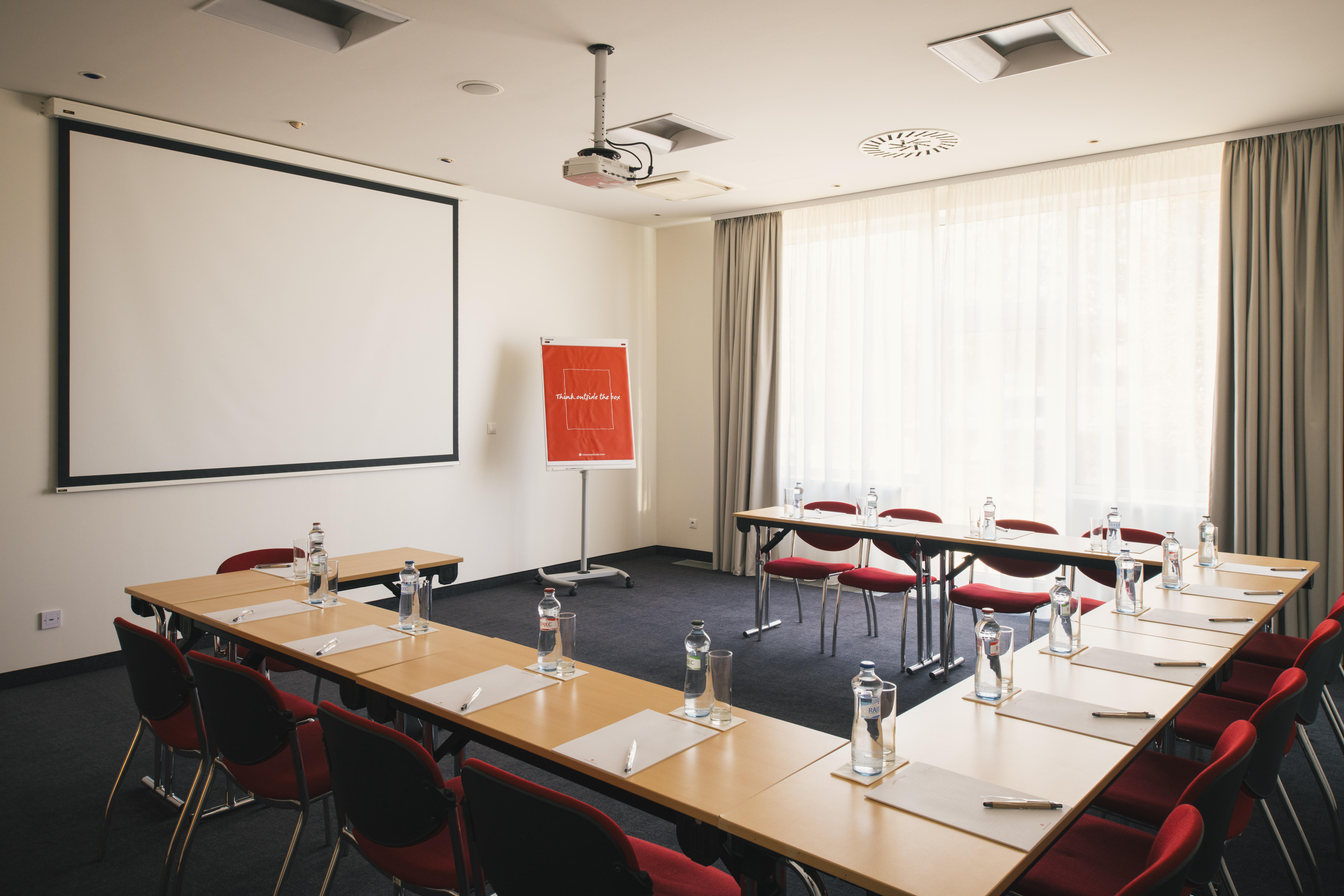 Vienna House Easy By Wyndham Hotel