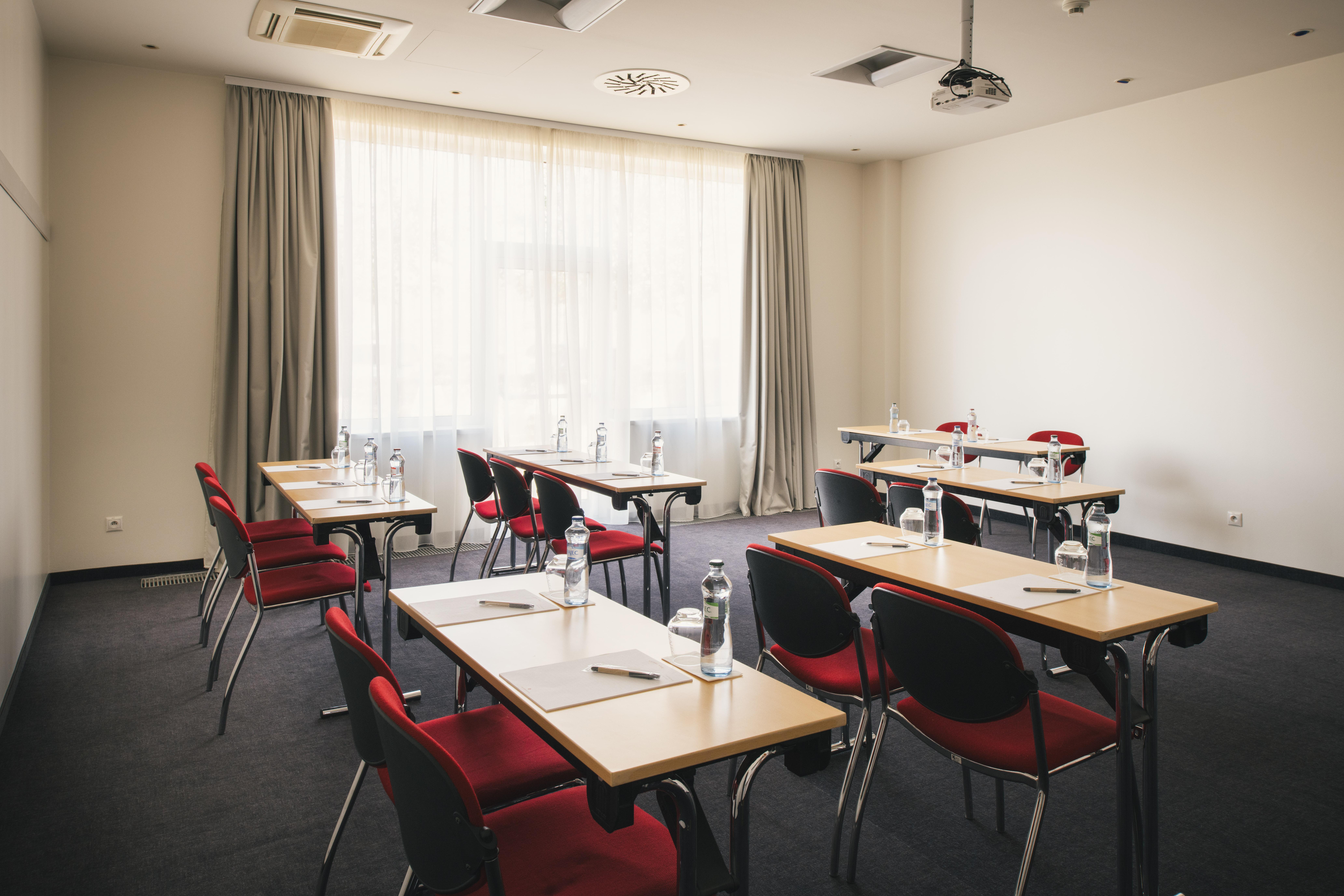 Vienna House Easy By Wyndham Hotel
