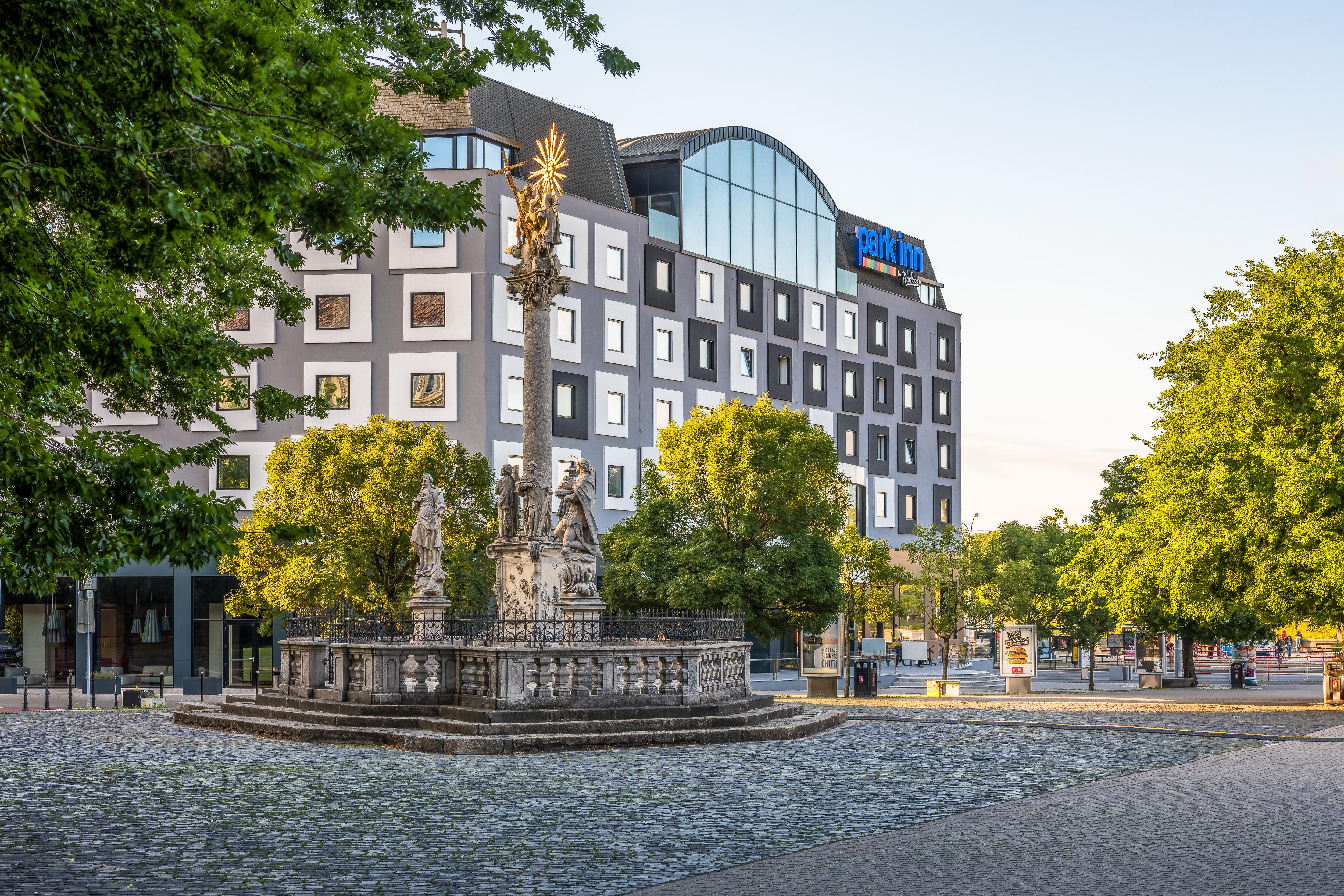 Park By Radisson Danube Hotel 4*