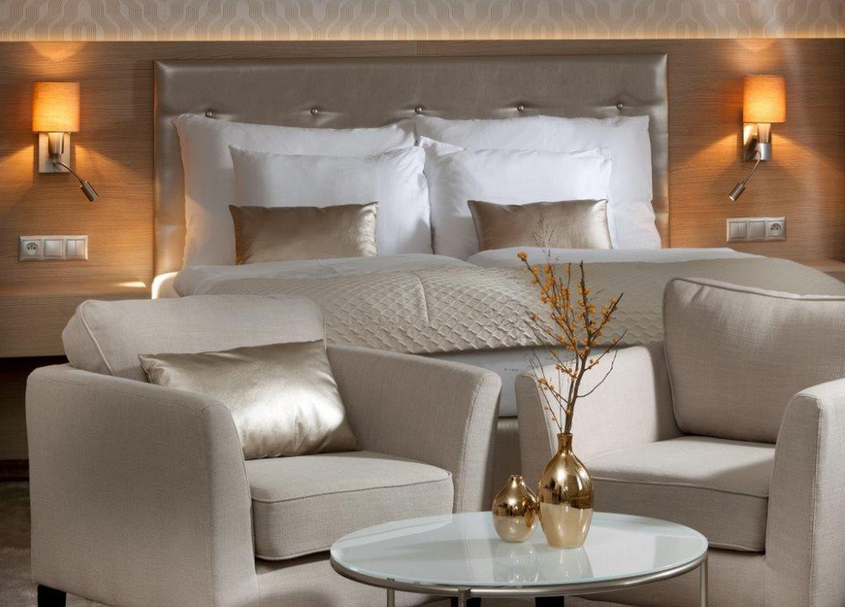 Hotel Mamaison Sulekova 4*