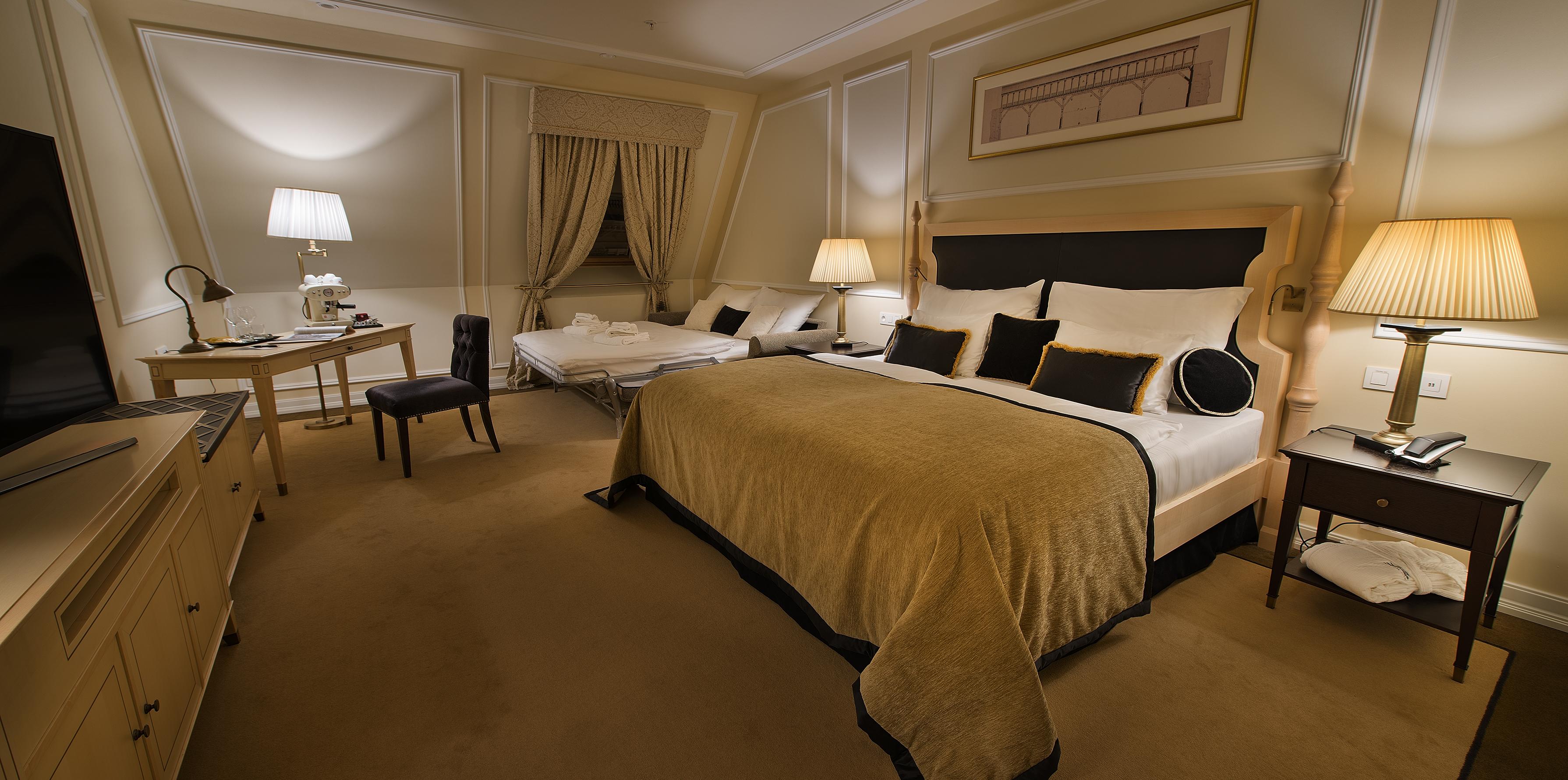Loft Hotel 4*