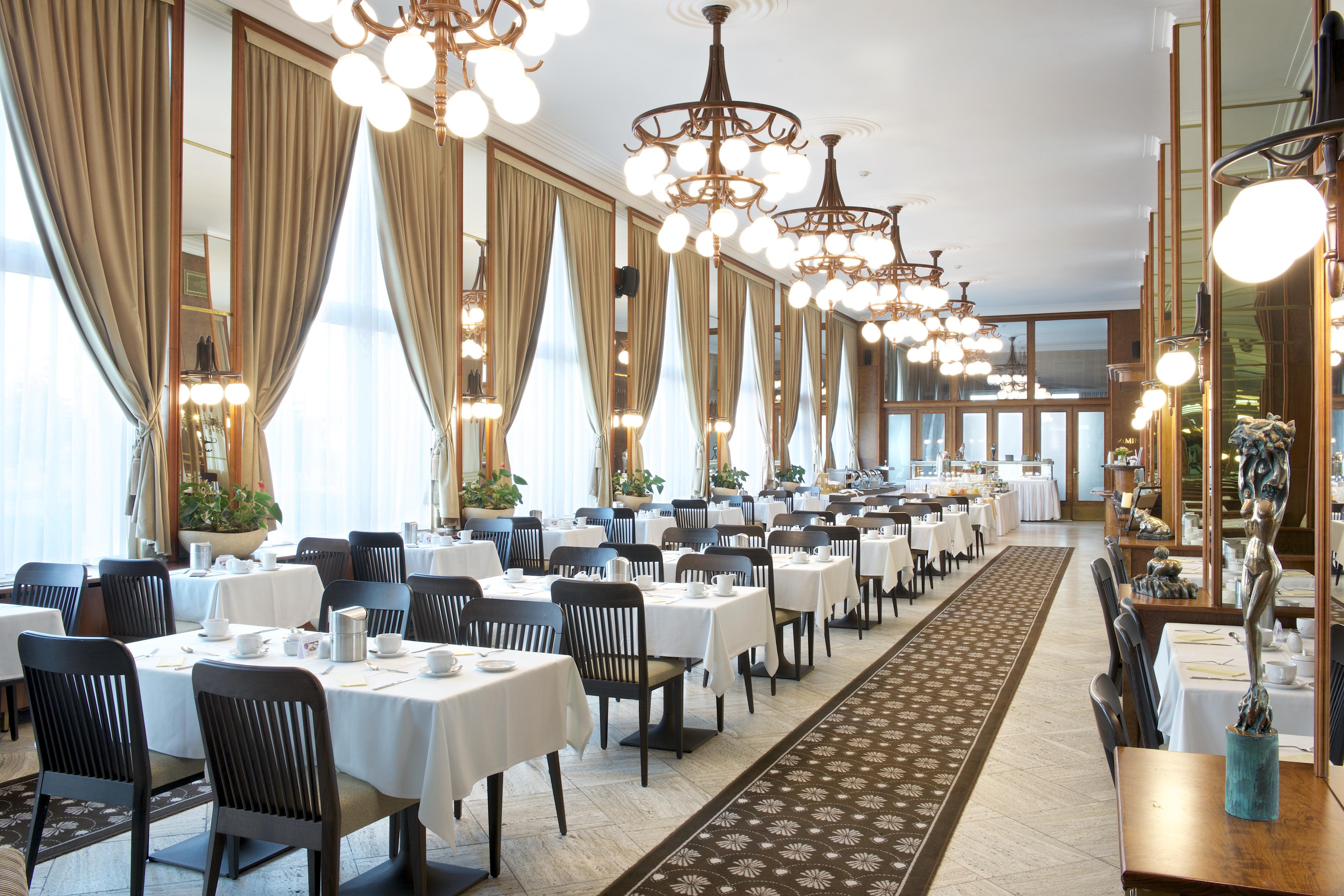 Devin Hotel 4*