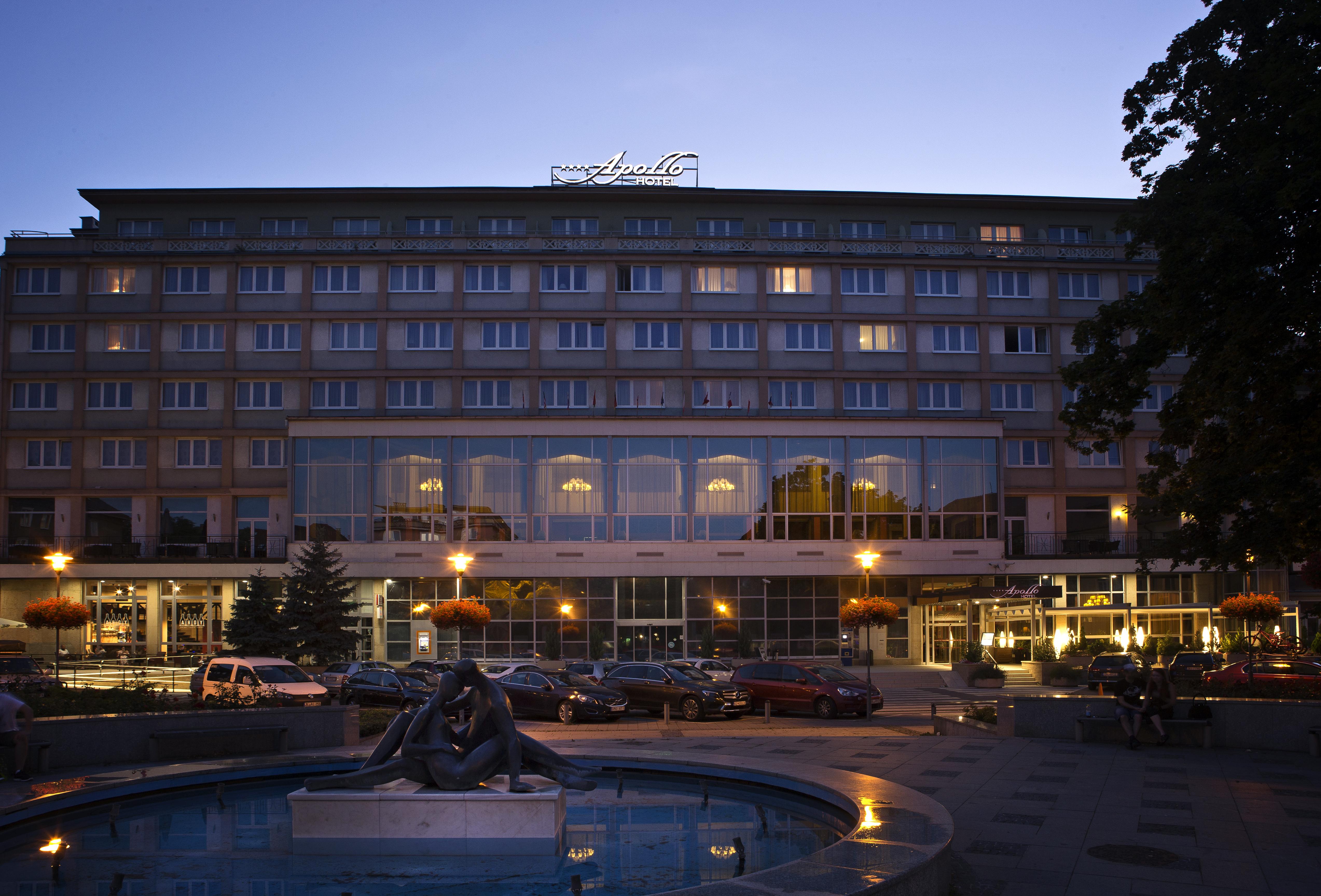Apollo 4* Bratislava