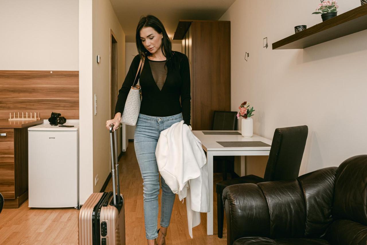 Flora Cozy Apartment Bratislava