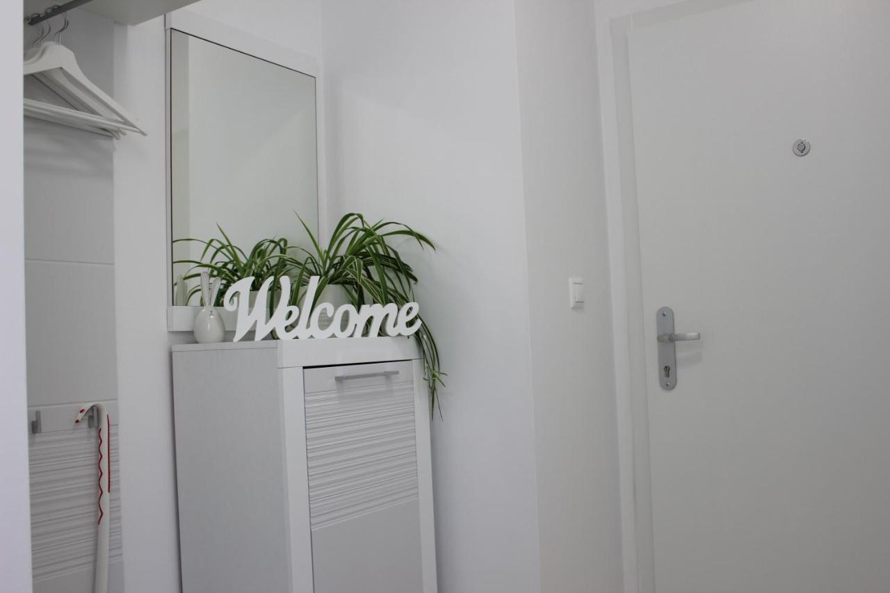 Leo Free Parking!!! Apartment