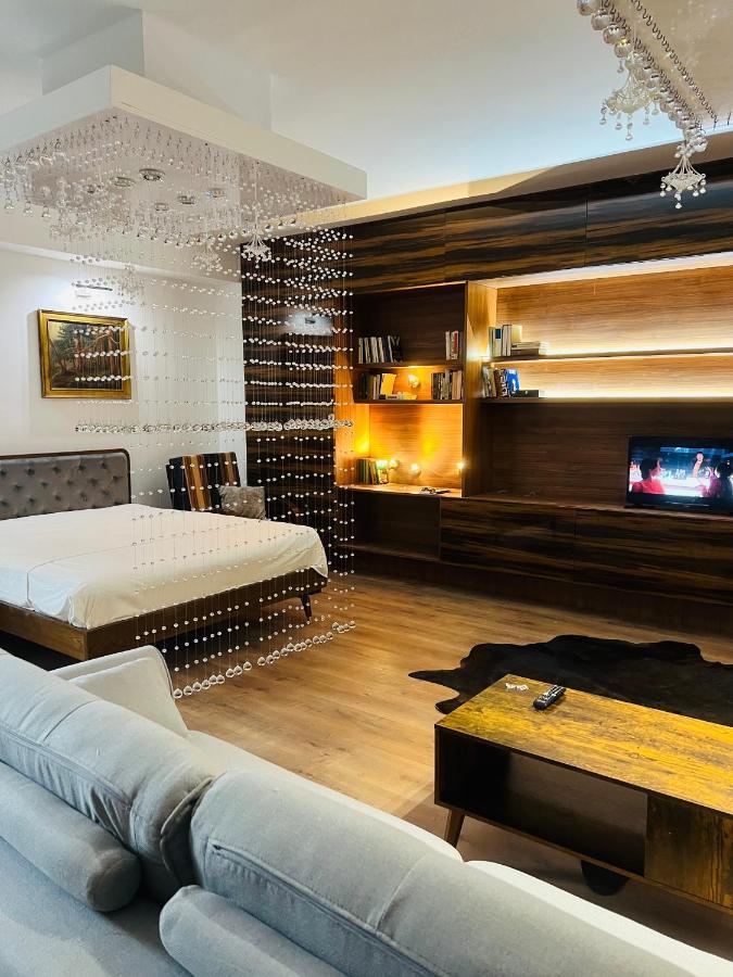Apartment Business Box *