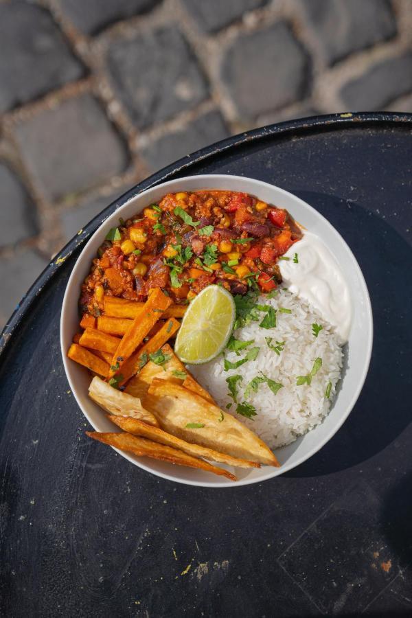 Căn hộ Street Food Possonium