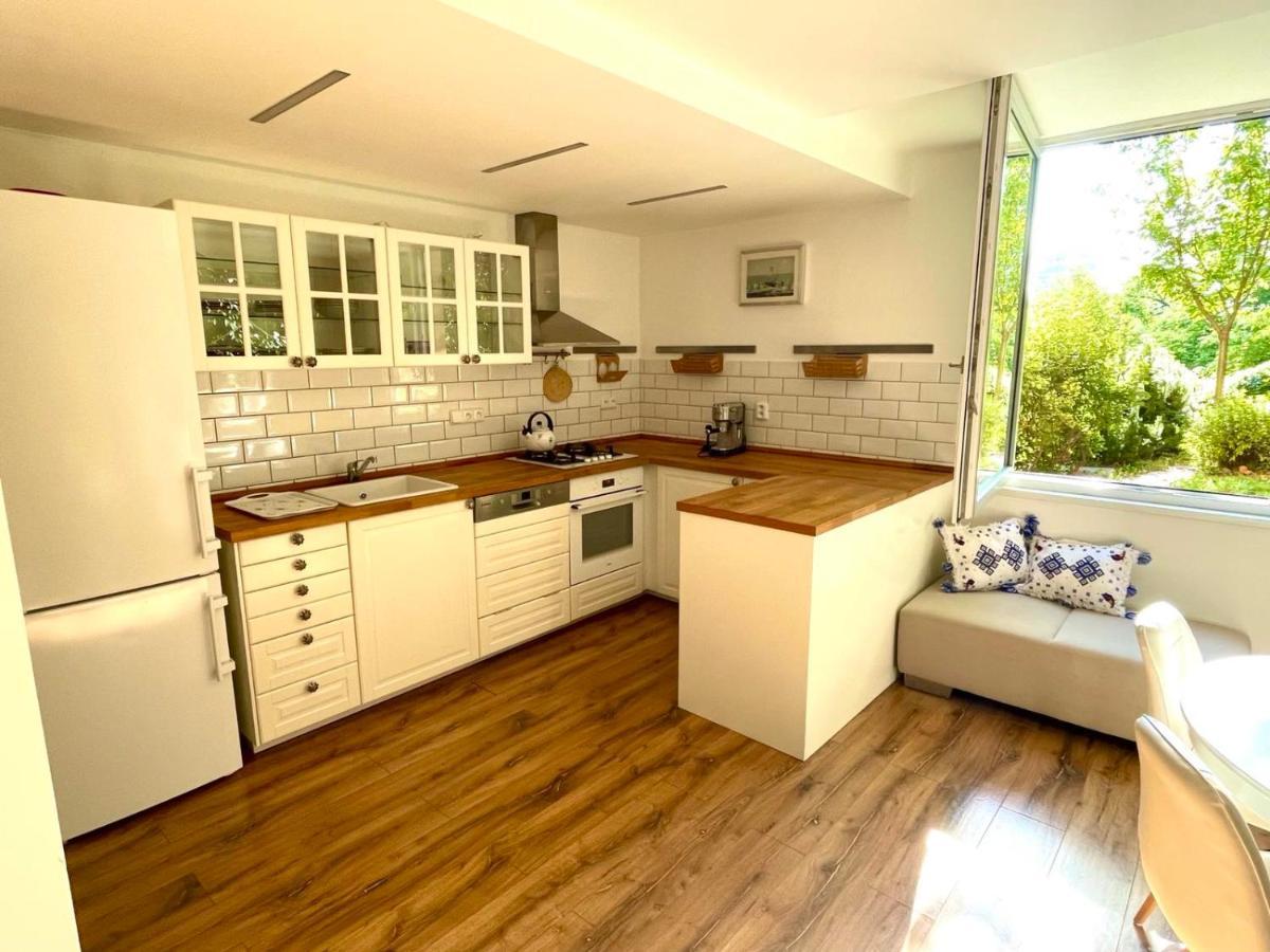 70m2 Romantic Living In The Old Town With Garden *
