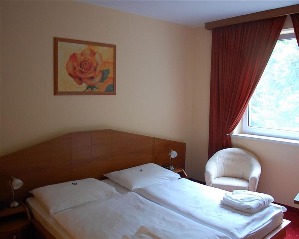 West Hotel Pressburg