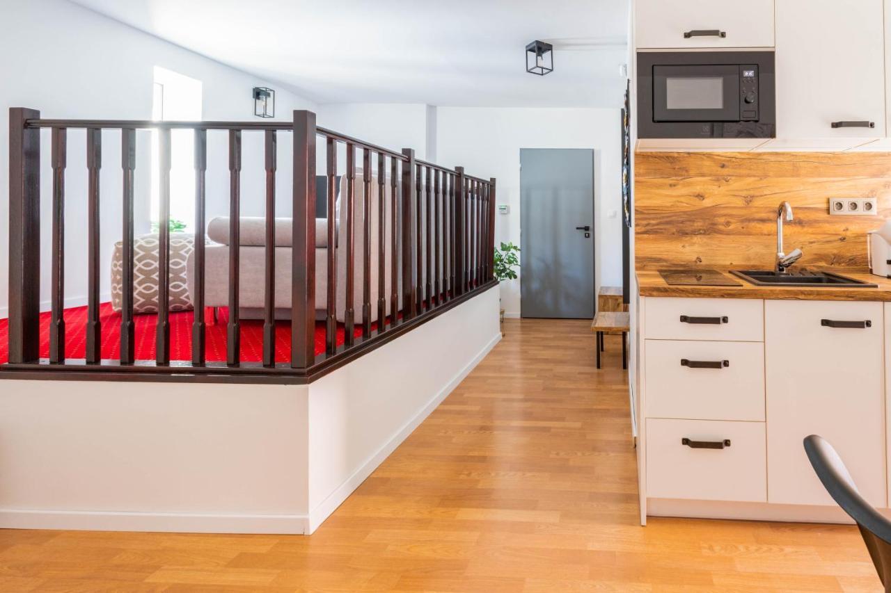 Highnest Apartment