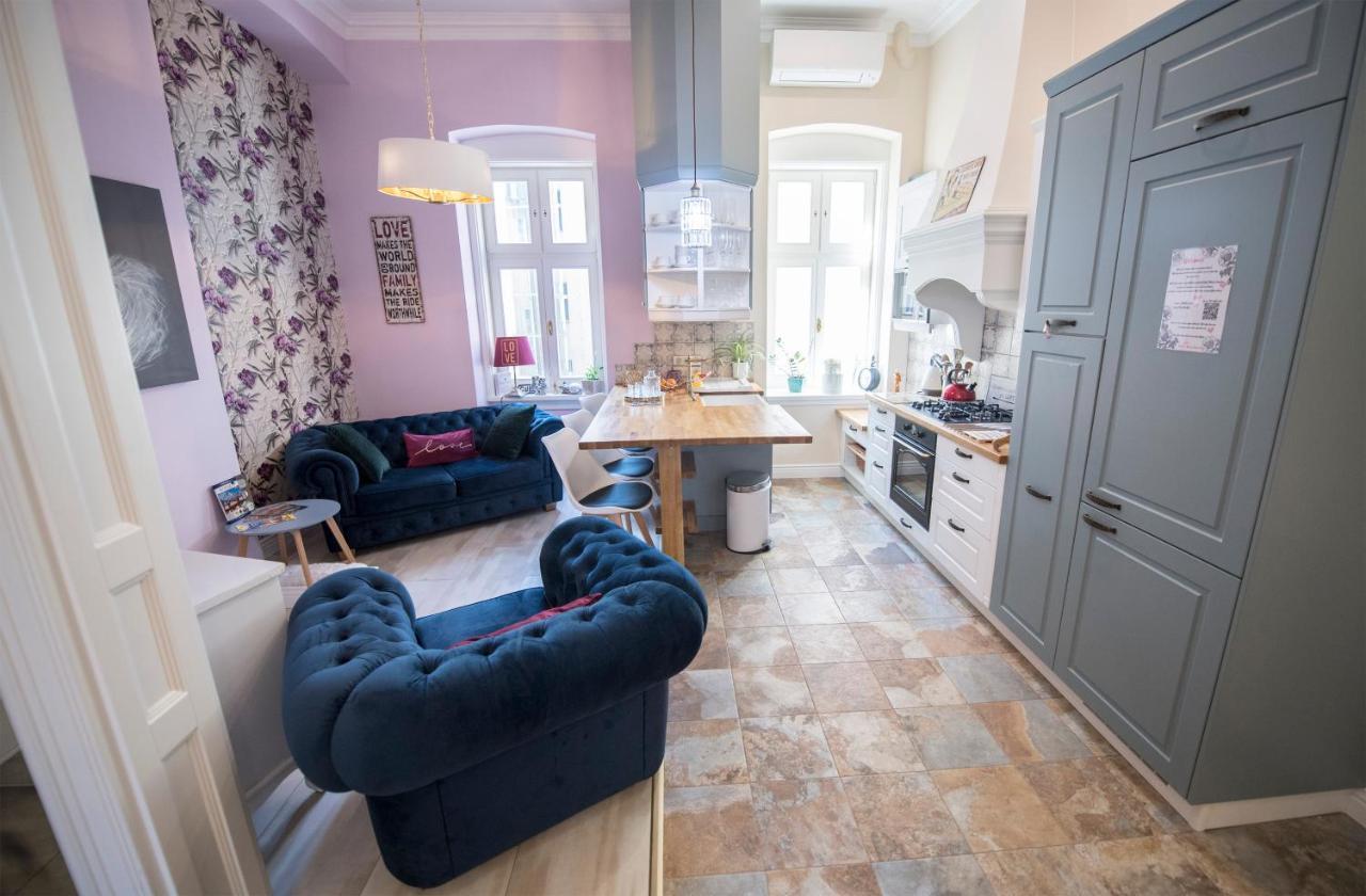 Apartment Luxury Designer Period In Old Town By The Presidential Palace Bratislava