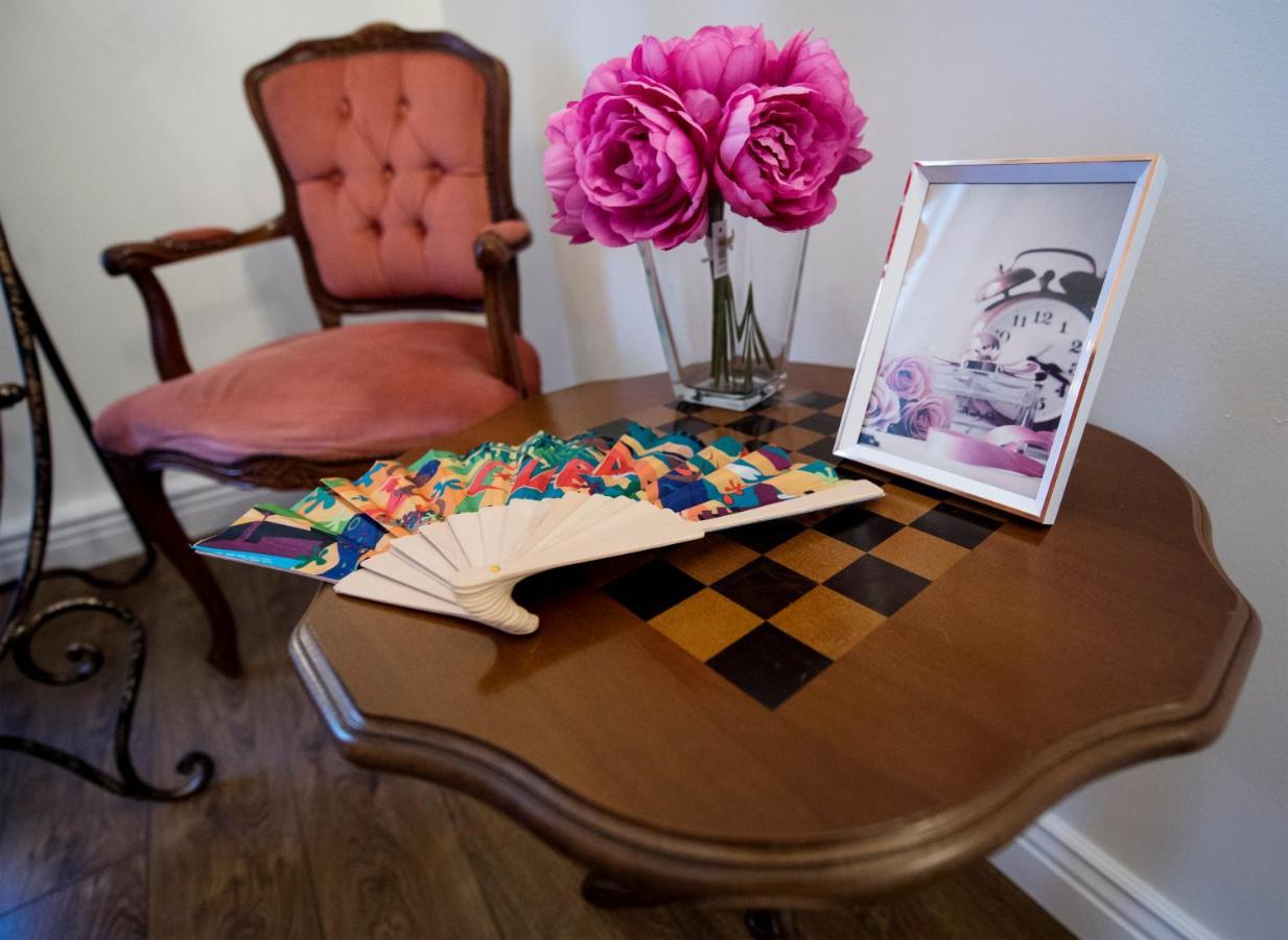 Luxury Designer Period In Old Town By The Presidential Palace * Bratislava