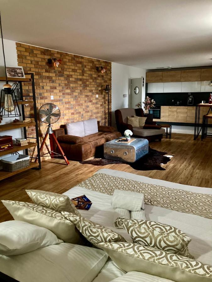 Underground Bratislava-nivy Apartment