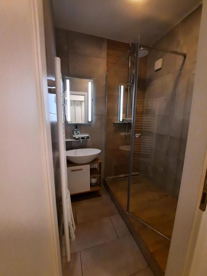 Klimka With Balcony, Free Wifi And Free Parking Bratislava