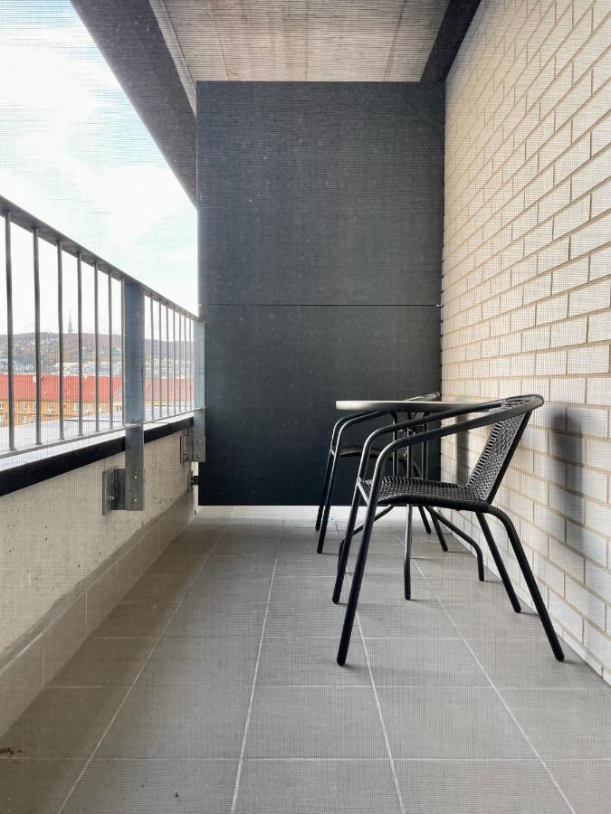 Apartment Top *