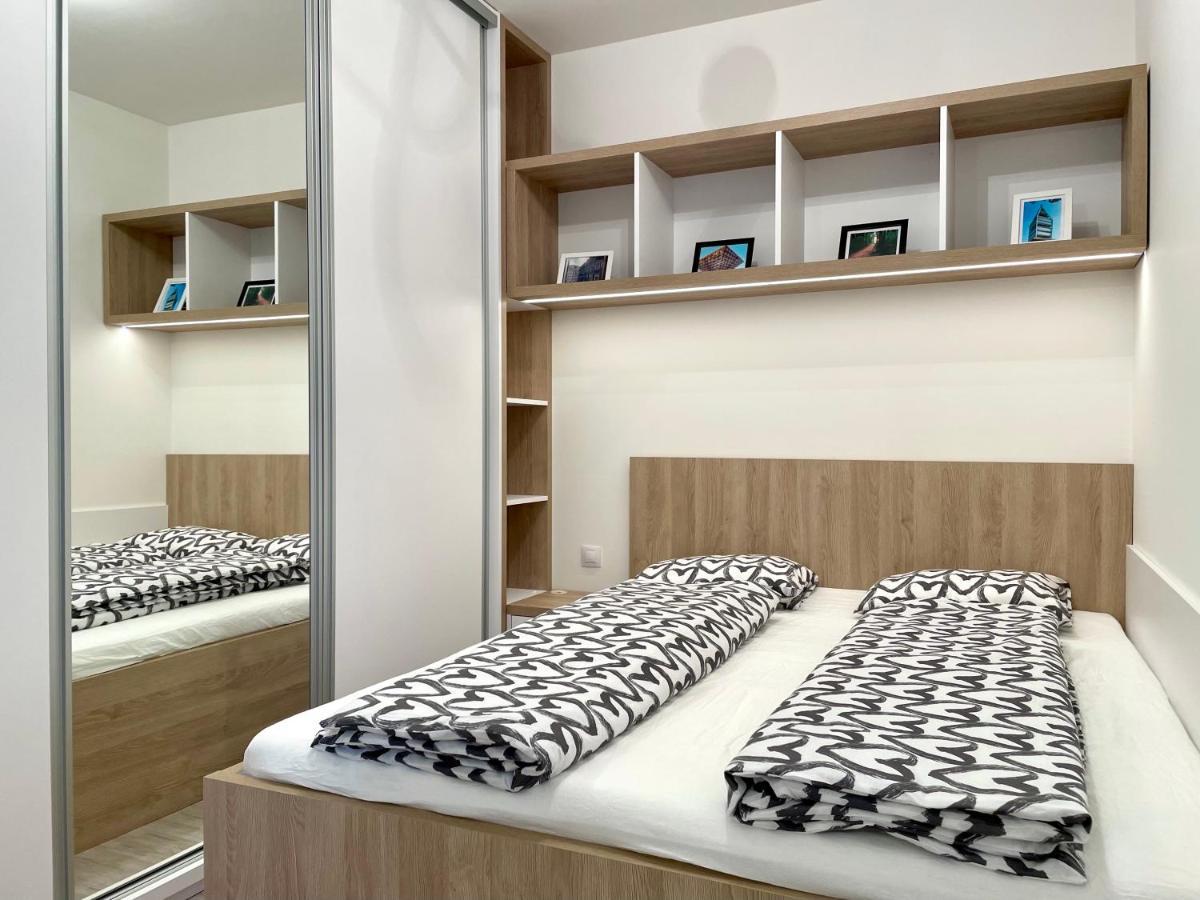 Kamzik Apartment