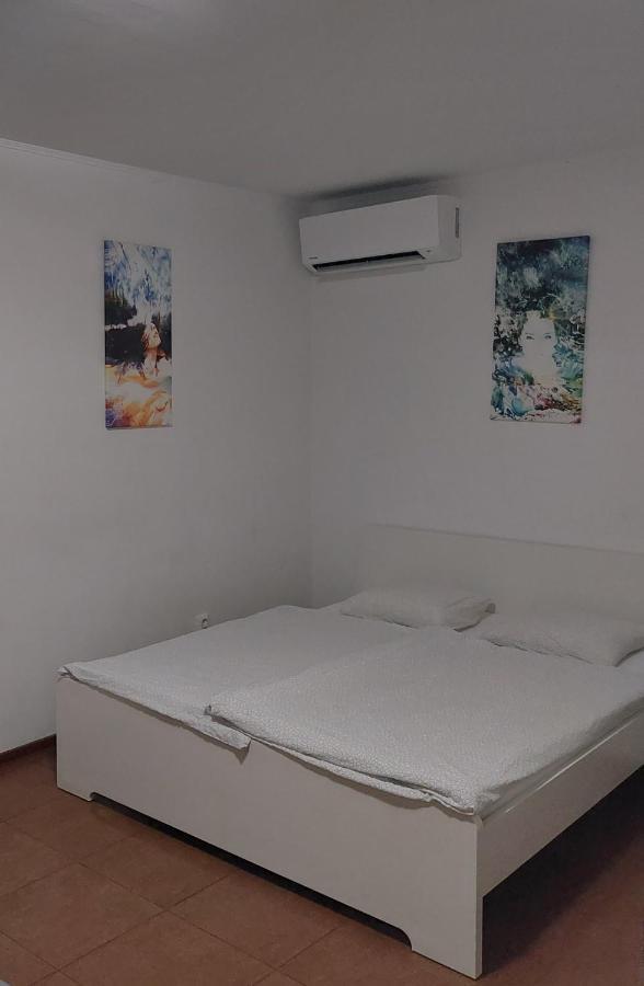 - Sukromie V Meste * Bratislava
