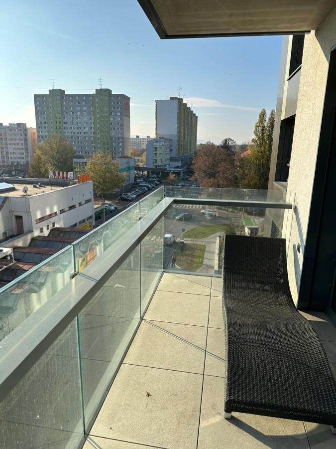 Ein Park With Free Parking Apartment Bratislava
