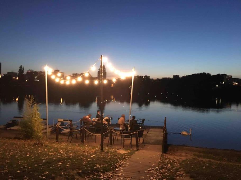 Lakeside Apt.