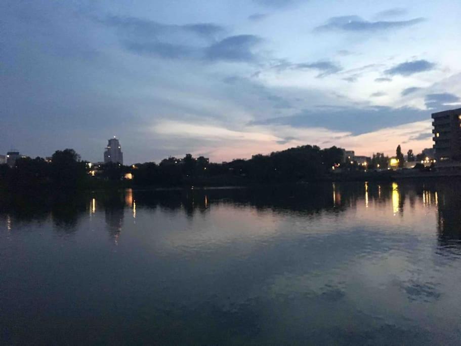 Apartment Lakeside Apt. Bratislava
