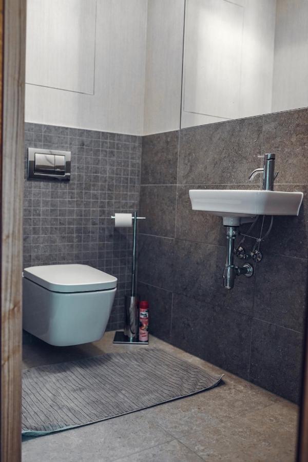 Voir Apartment