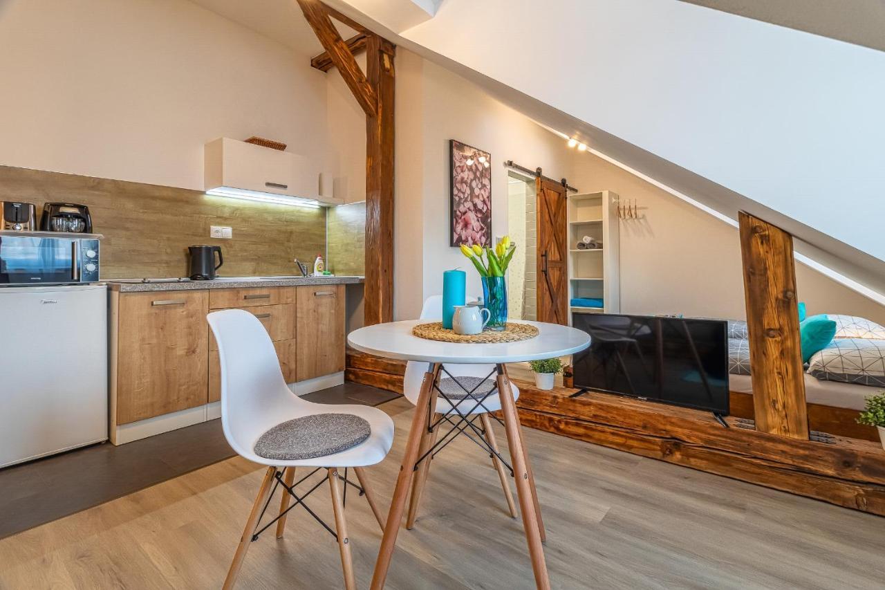 Apartment Jonas - Great Location Near Center *