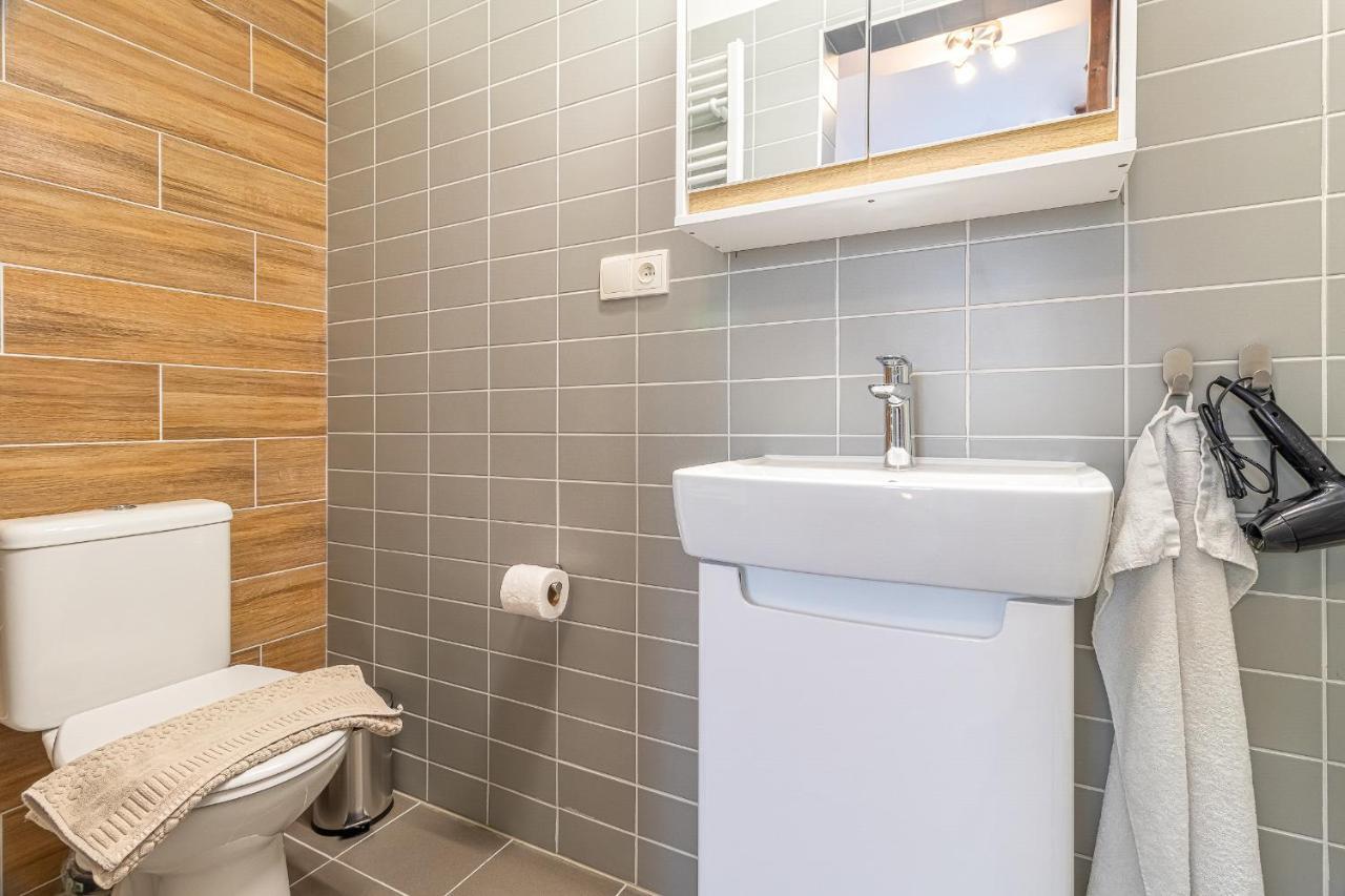 Apartment Jonas - Great Location Near Center
