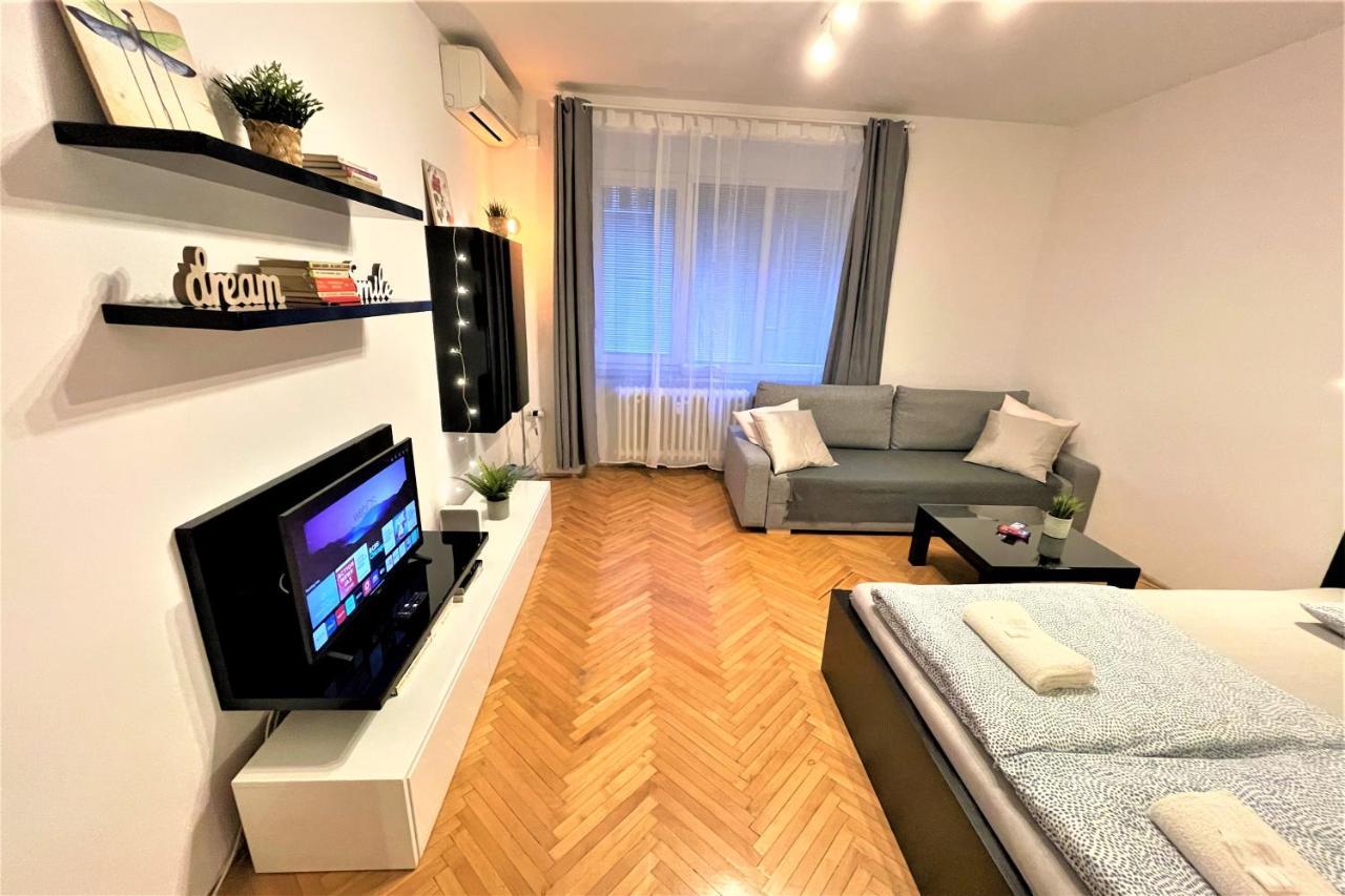 Helen - Old Town, Ac Apartment Bratislava