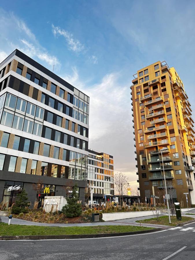 Apartment Ein Park With Free Parking *