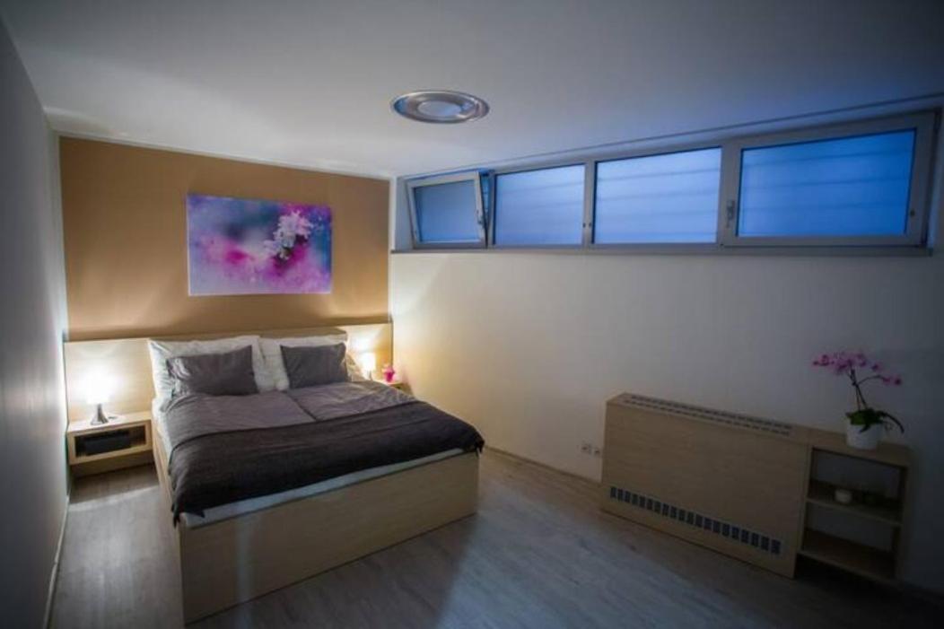 22nd Uprising Square Apartment