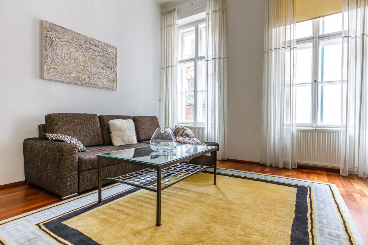 Apartment Newly Renovated In The Old Town