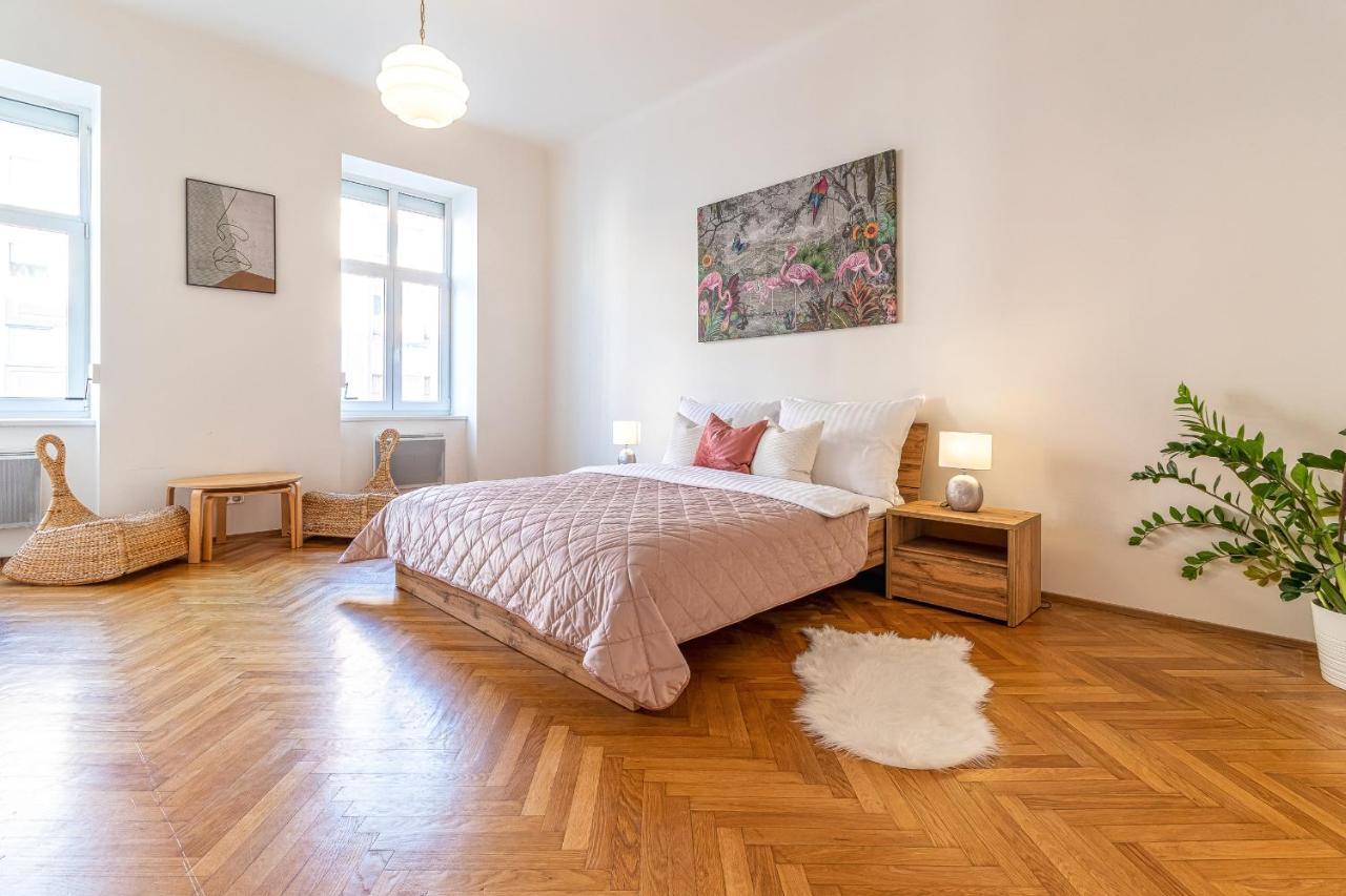 Stylish Luxury Flat In Old Town * Bratislava