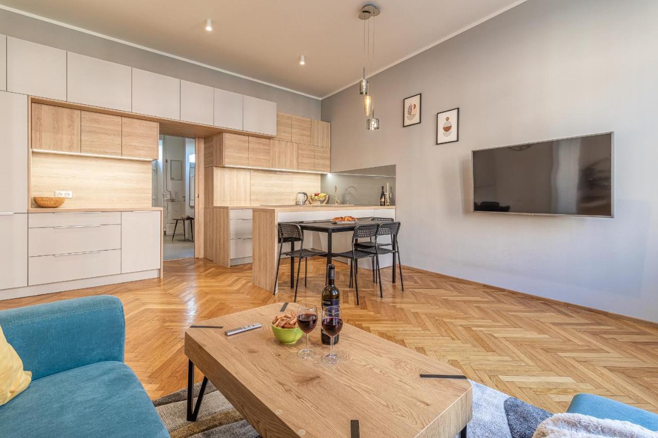 Stylish Luxury Flat In Old Town Bratislava