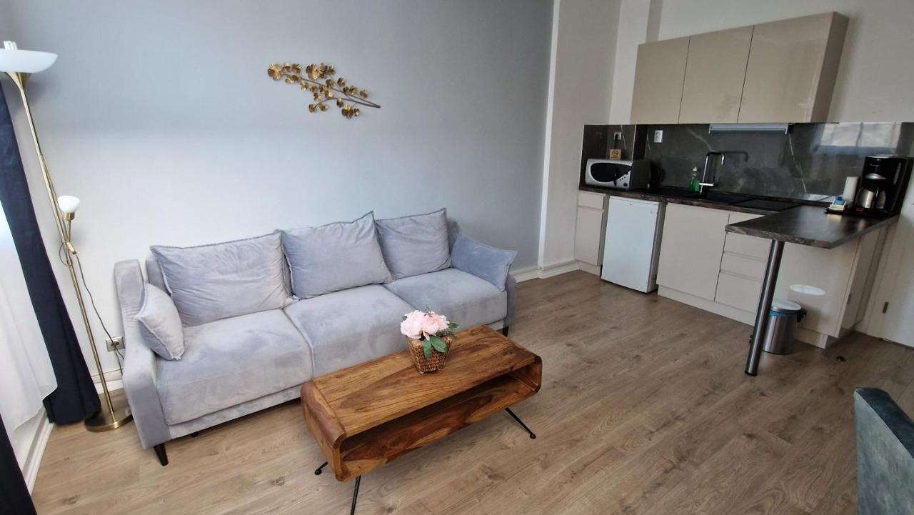 Apartment Free Parking
