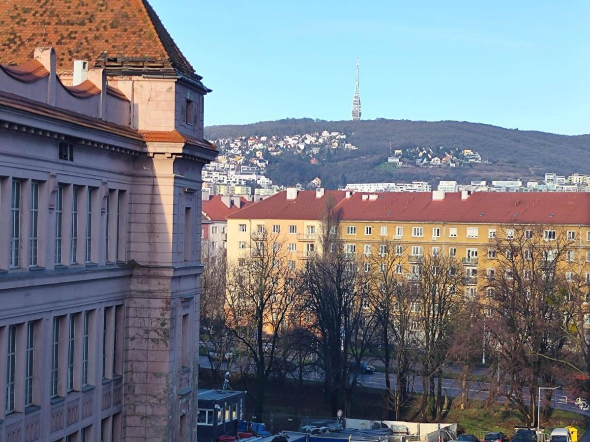 Yarn - Brand New - Free Parking - Balcony With View - Shopping Mall Appartamento Bratislava