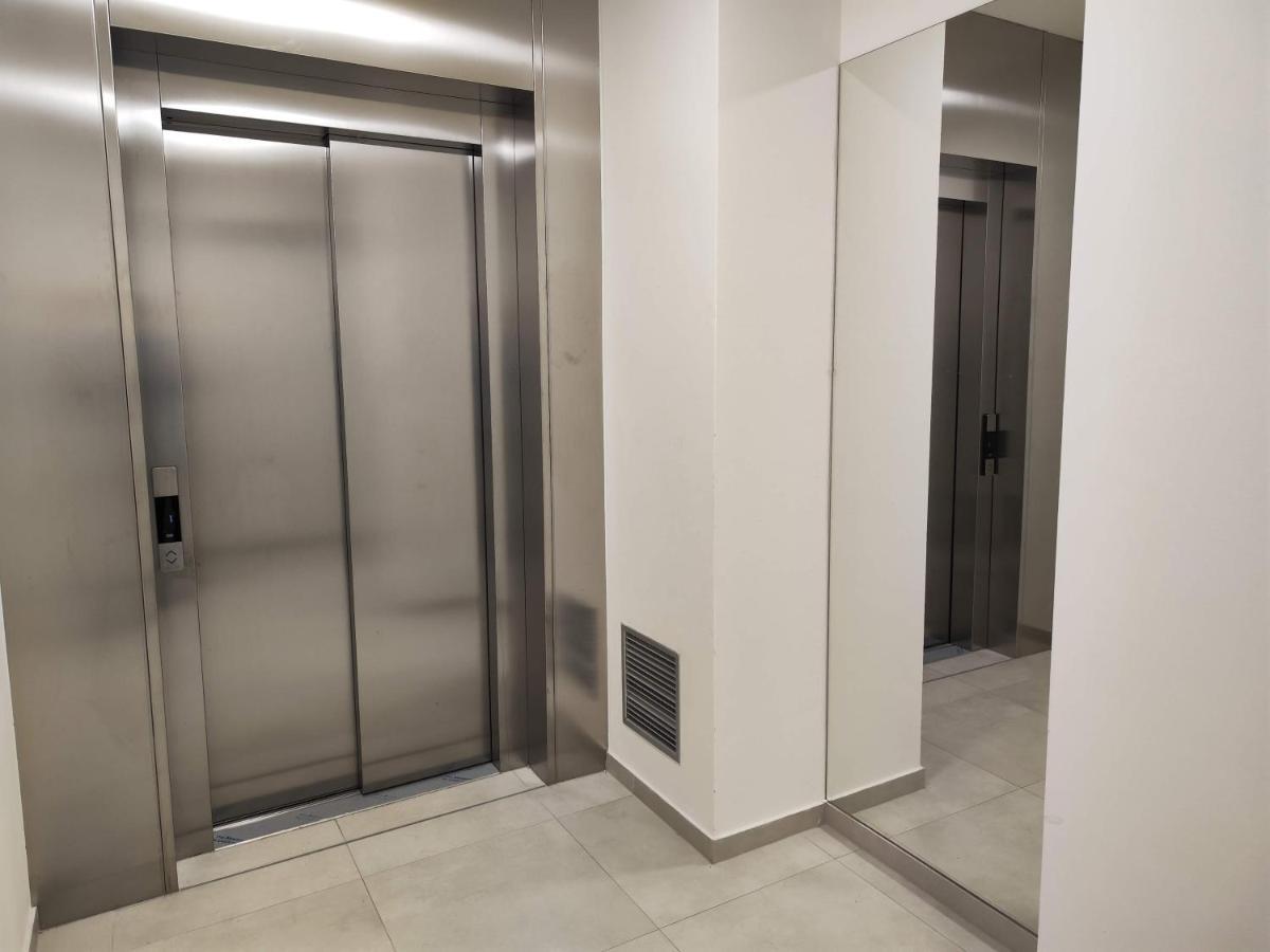 Appartamento Yarn - Brand New - Free Parking - Balcony With View - Shopping Mall