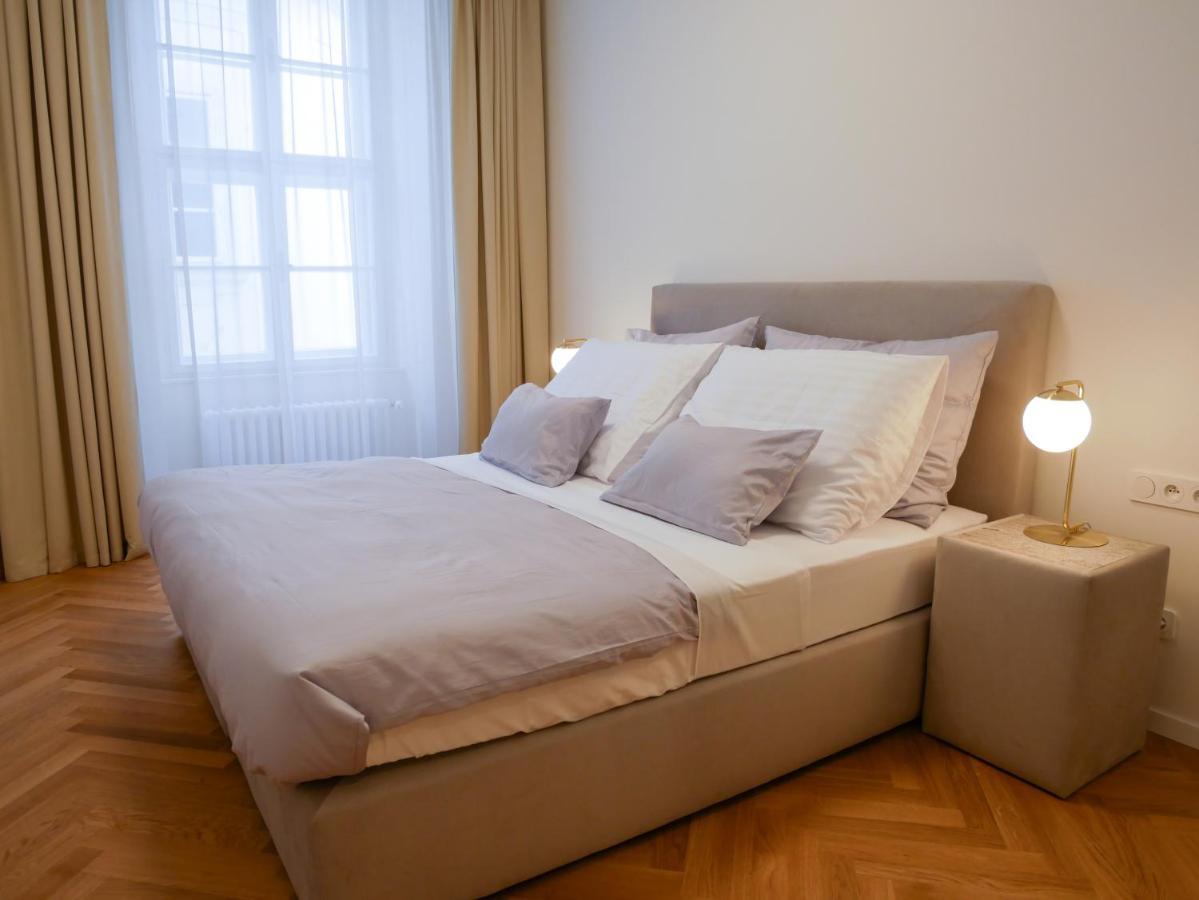 Laurinska 1 Apartment *
