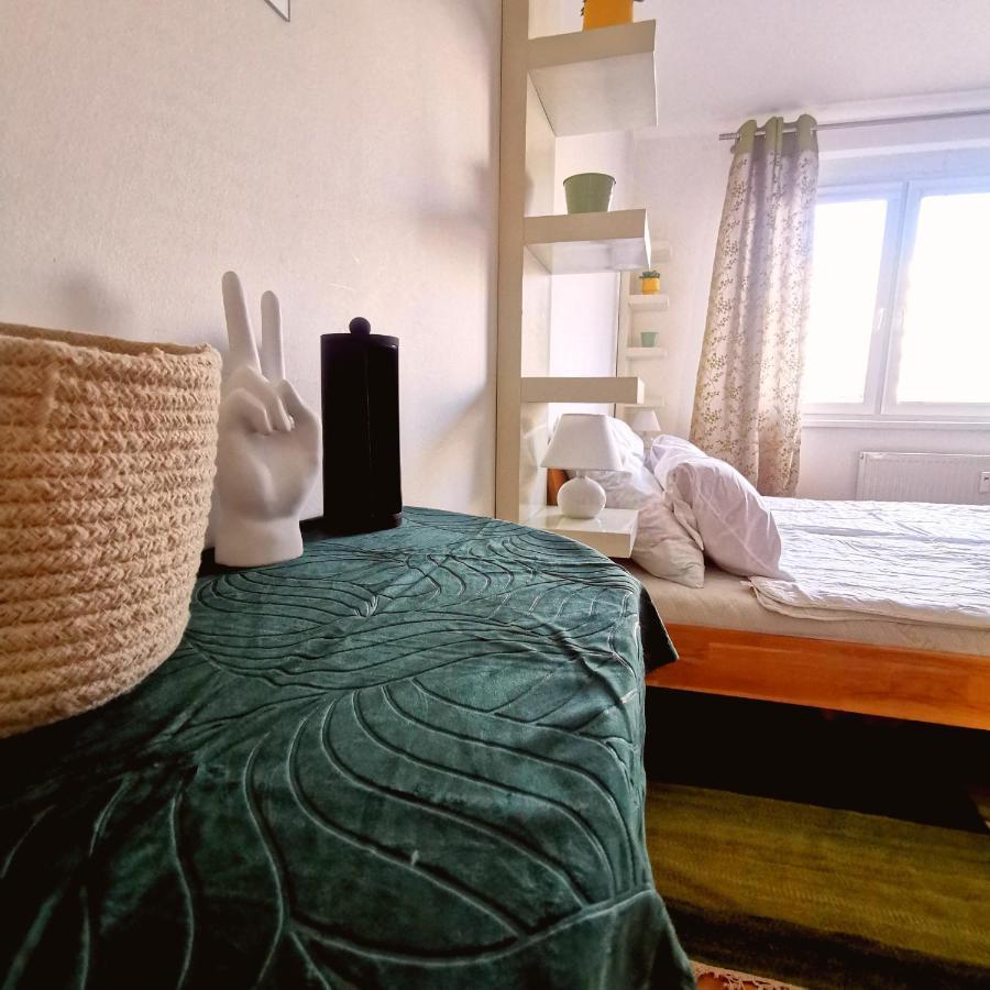 Apartment Cozyhome Retro
