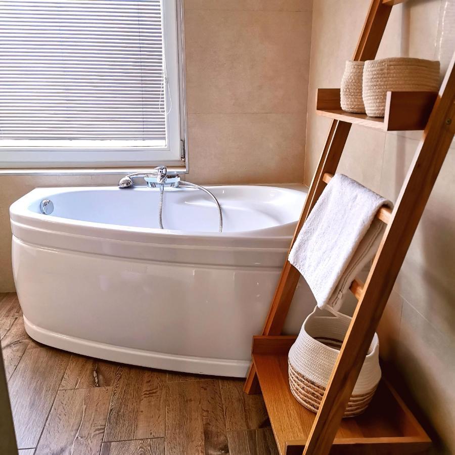 Cozyhome Retro Bratislava