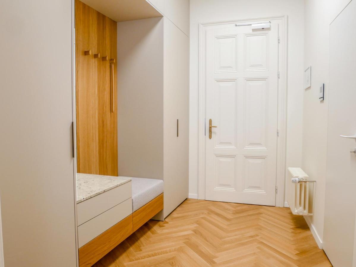 Laurinska 1 Apartment Bratislava