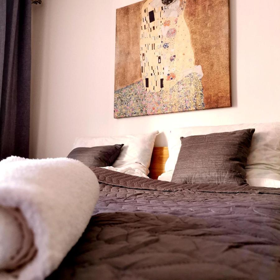 Apartment Cozyhome Retro